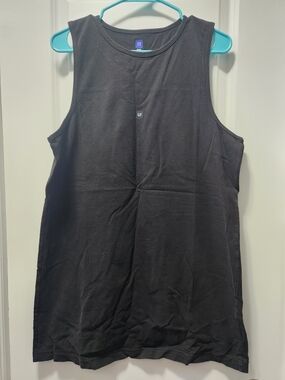 GAP Black Men’s YZY Muscle Tank